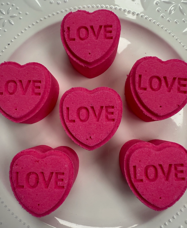 LOVE Mini Heart Bath Bomb