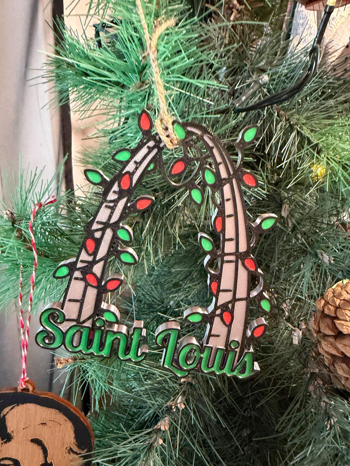 Festive Arch Ornament