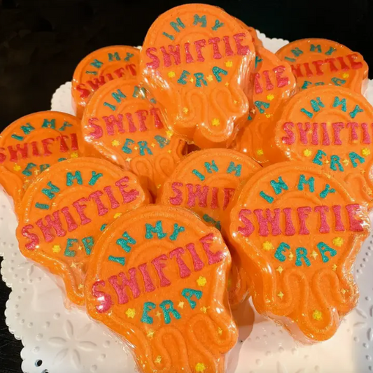 Showgirl Era Bath Bomb