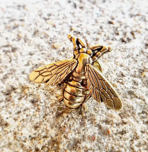 Bee Pin